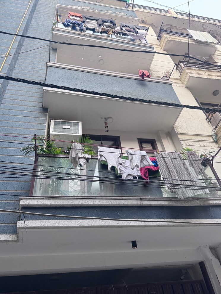 Exterior View, chattarpur 2 Bedroom 800 Sq.Ft. Builder Floor In Chattarpur Delhi 9545621