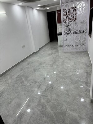 2 BHK Builder Floor For Rent in Chattarpur