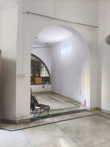 Building Lobby in 5 BHK Independent House at Gomti Nagar – for Rent