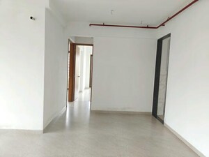 Room in 3 BHK Apartment at Surbhi CHS Andheri West, Andheri West – for Rent