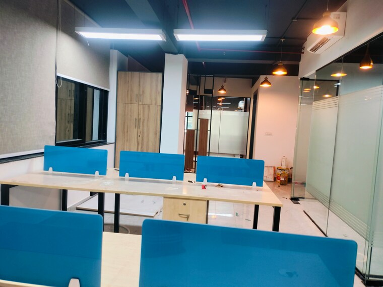 Team Area, sector 3 Commercial Office Space 3000 Sq.Ft. In Sector 3 Noida 9545878