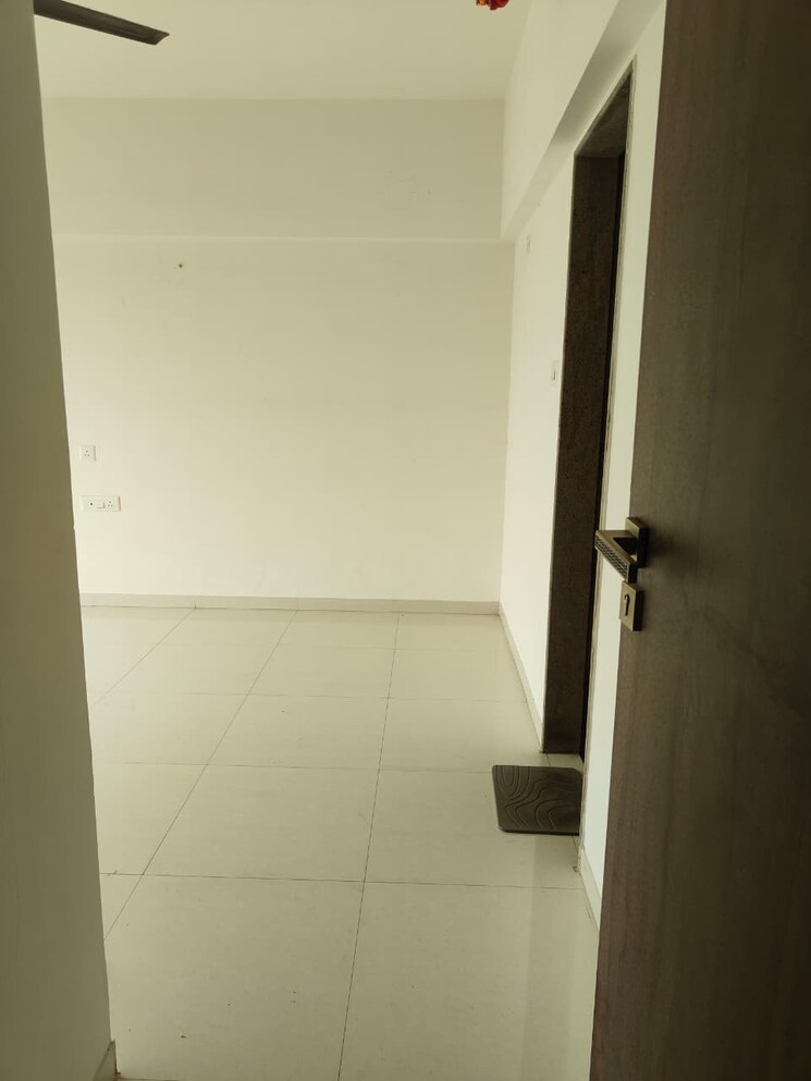 Bathroom, sanskruti-jardin 3 Bedroom 1500 Sq.Ft. Apartment In Baner Pune 9545809