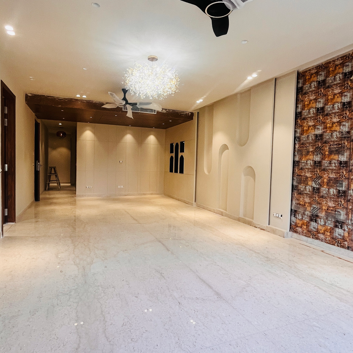 4 BHK + Servant Room Builder Floor For Sale in Nirvana Country Birch Court