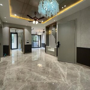 Room in 4 BHK Builder Floor at Uppal Gurgaon 99, Sector 99 – for Sale