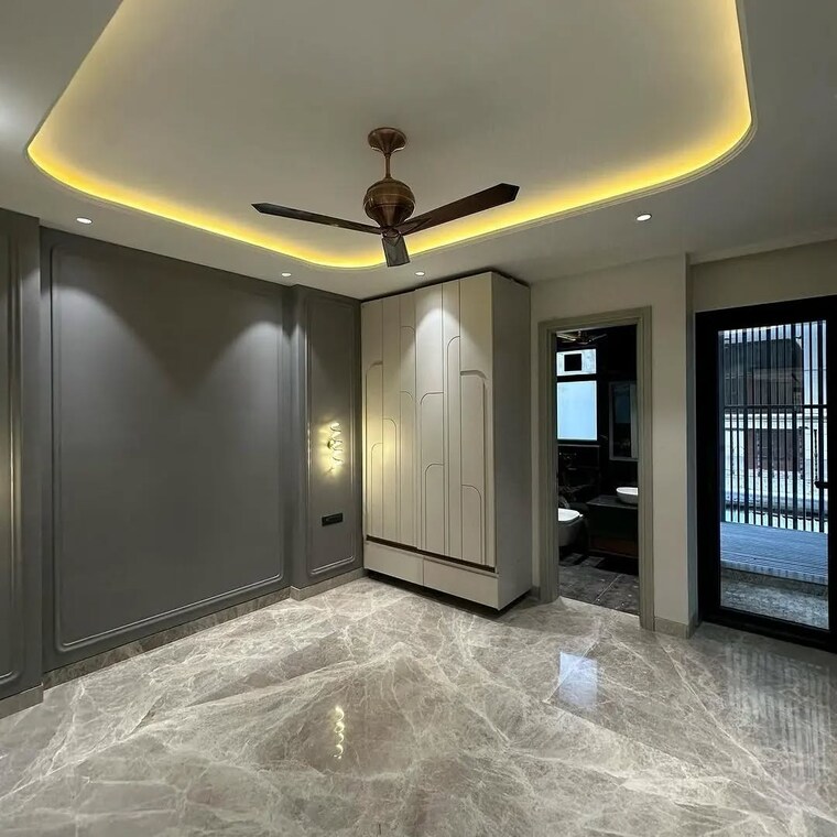 Room, uppal-gurgaon-99 4 Bedroom 251 Sq.Yd. Builder Floor In Sector 99 Gurgaon 9545857