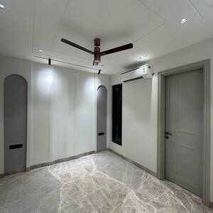 Room in 4 BHK Builder Floor at Uppal Gurgaon 99, Sector 99 – for Sale