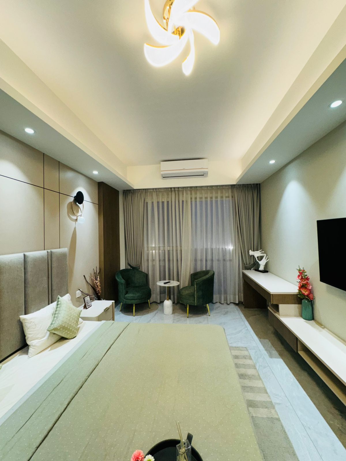 4 BHK Builder Floor For Sale in Uppal Southend