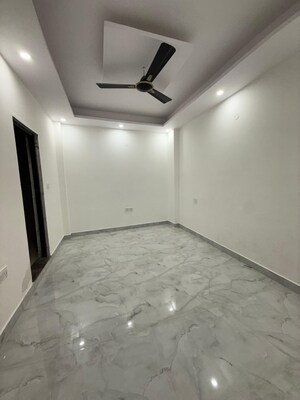 3 BHK Builder Floor For Rent in Chattarpur