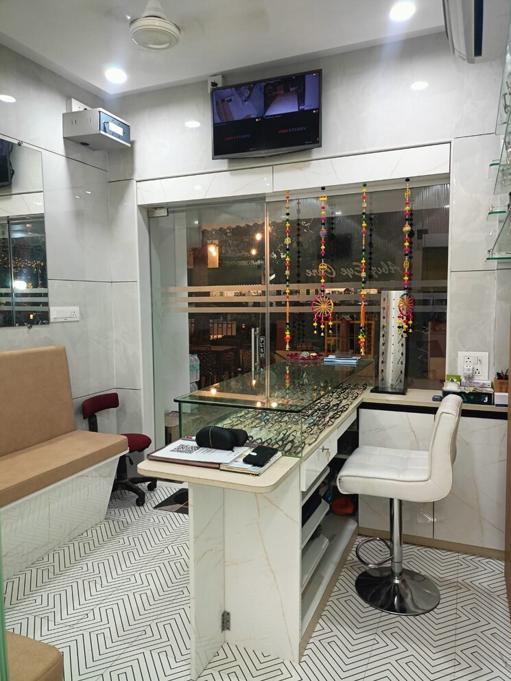 Kitchen, vardhman-vatika Commercial Shop 400 Sq.Ft. In Majiwada Thane 9545940