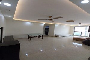 Room in 2 BHK Apartment at Runwal Bliss, Kanjurmarg East – for Rent