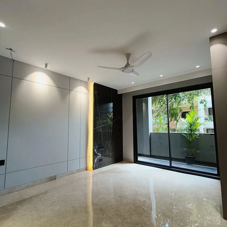 Room, ss-plaza-gurgaon 5 Bedroom 410 Sq.Yd. Builder Floor In Sector 47 Gurgaon 9545958