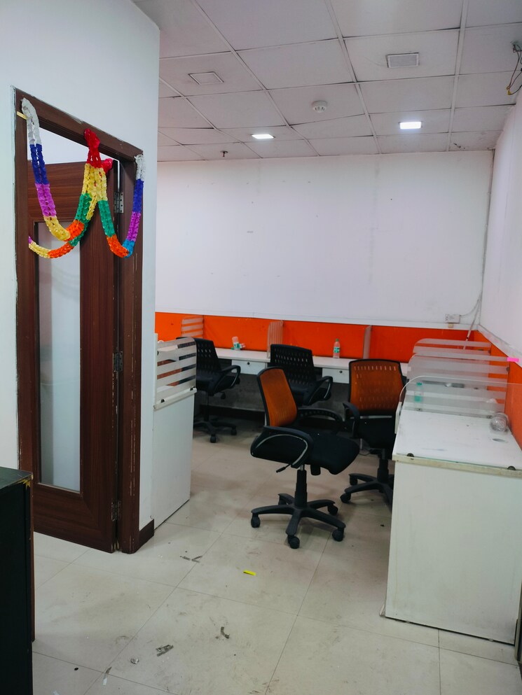 Team Area, sector 2 Commercial Office Space 1200 Sq.Ft. In Sector 2 Noida 9545972