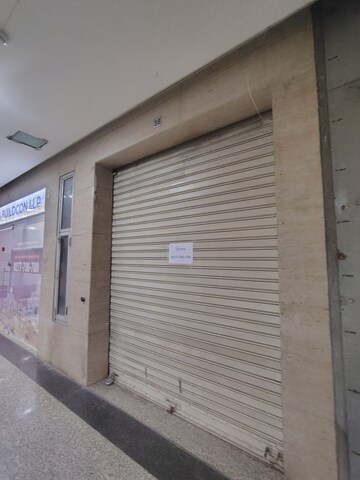 Furnished Amenities in  Shop at Omaxe World Street, Sector 79 – for Rent