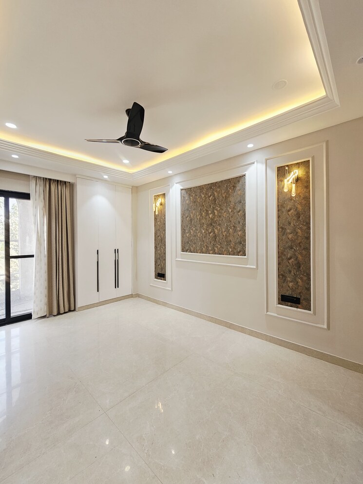 Room, sushant lok i 4 Bedroom 2700 Sq.Ft. Builder Floor In Sushant Lok I Gurgaon 9546077