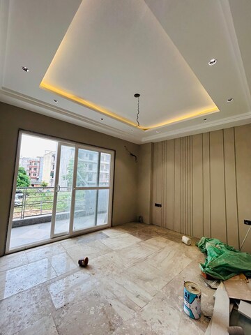 Room in 4 BHK Builder Floor at Sushant Lok I – for Sale