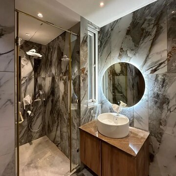 Master Bedroom in 3.5 BHK Builder Floor at Ocus 24K Gurgaon, Sector 68 – for Sale