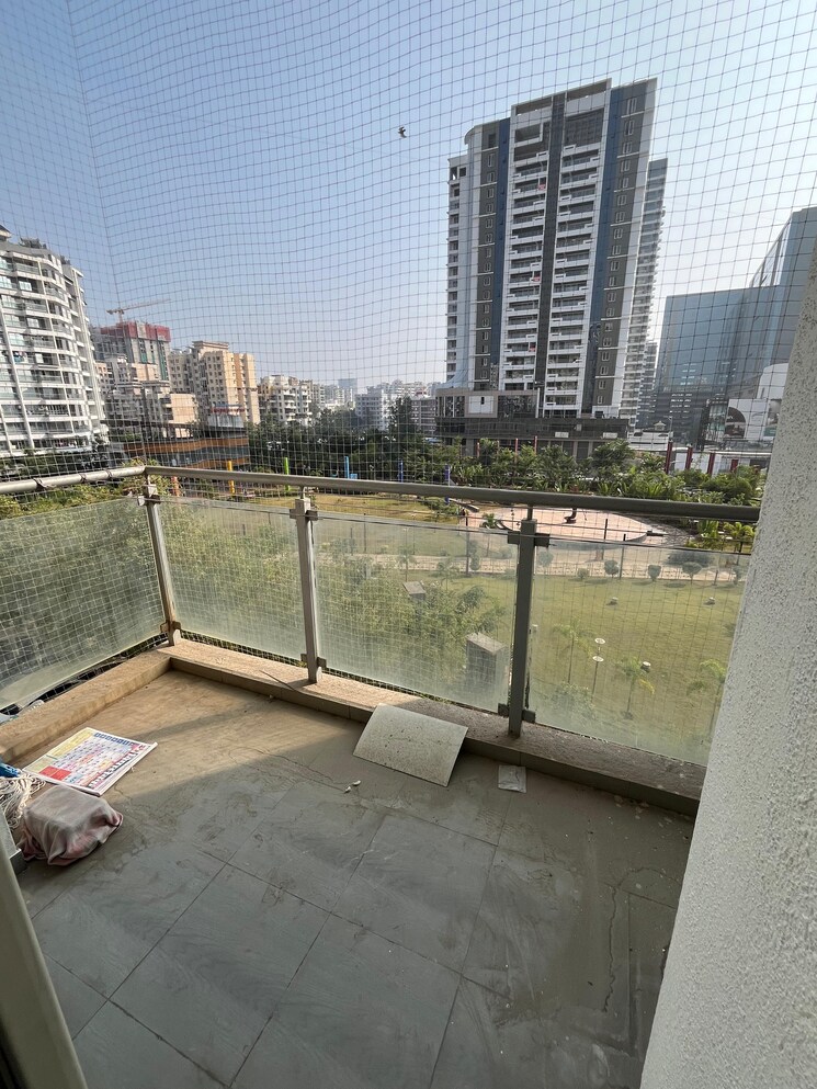Balcony, sheth-tiara 1 Bedroom 650 Sq.Ft. Apartment In Wakad Pune 9546168