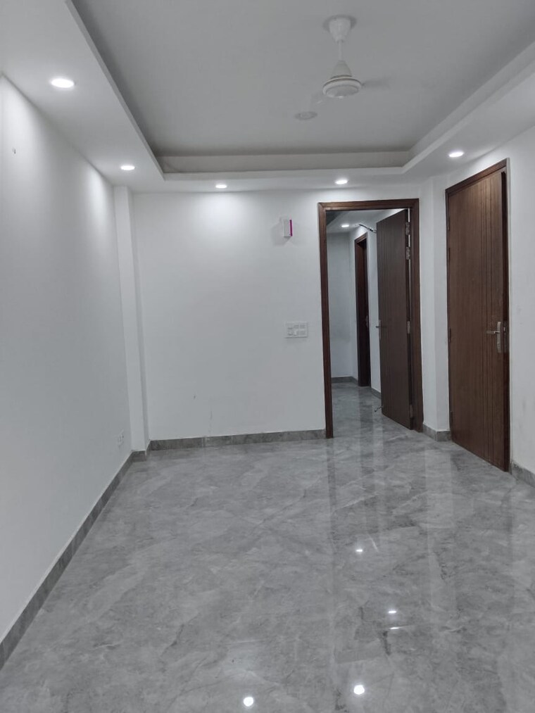 Room, saket 2 Bedroom 951 Sq.Ft. Builder Floor In Saket Delhi 9546110