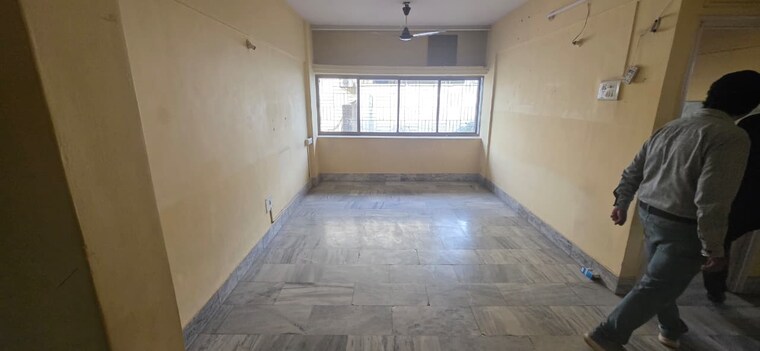 Room, vashi sector 17 2 Bedroom 1050 Sq.Ft. Apartment In Vashi Sector 17 Navi Mumbai 9546111