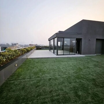 6 BHK Builder Floor – Exterior View View at SP Infocity Gurgaon, Sector 19 - for Sale