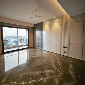 Room in 6 BHK Builder Floor at SP Infocity Gurgaon, Sector 19 – for Sale