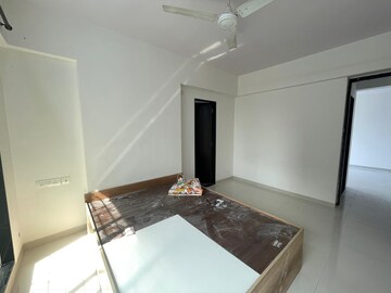 Furnished Amenities in 1 BHK Apartment at Kaustubh Platinum, Borivali East – for Rent