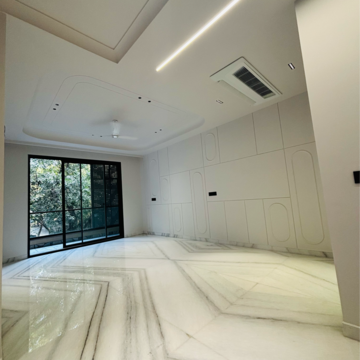 Bedroom in 3 BHK Builder Floor at South City 2 – for Sale