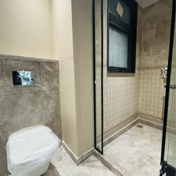 Bathroom in 3 BHK Builder Floor at South City 2 – for Sale