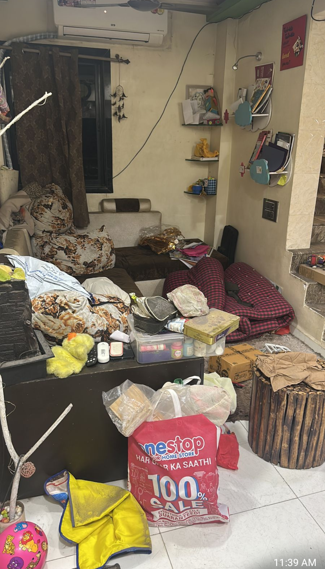 1.5 BHK + Extra Room Apartment For Rent in Shreya CHS