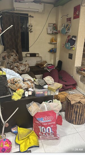 Living Room in 1.5 BHK Apartment at Shreya CHS, Nerul Sector 27 – for Rent