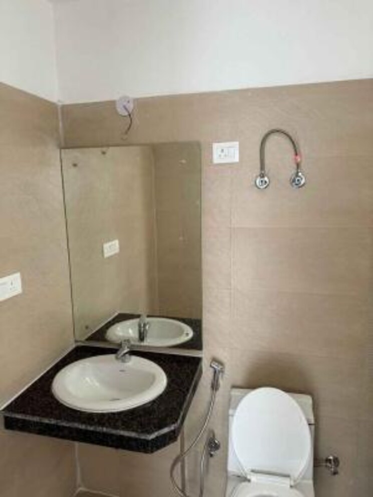 Attached Bathroom, sector 4 greater noida 3 Bedroom 1675 Sq.Ft. Apartment In Sector 4 Greater Noida Greater Noida 9546317