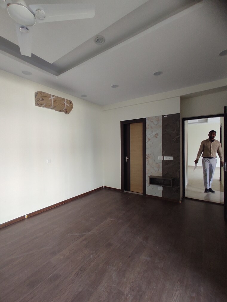 Kitchen, paras-dews 2 Bedroom 1385 Sq.Ft. Apartment In Sector 106 Gurgaon 9546256