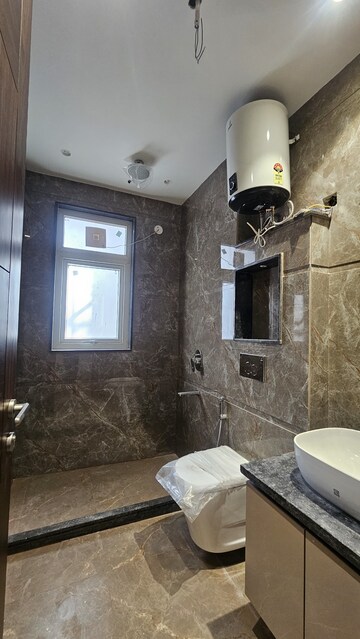 Attached Bathroom in 4 BHK Builder Floor at Auram Floor, South City 2 – for Sale