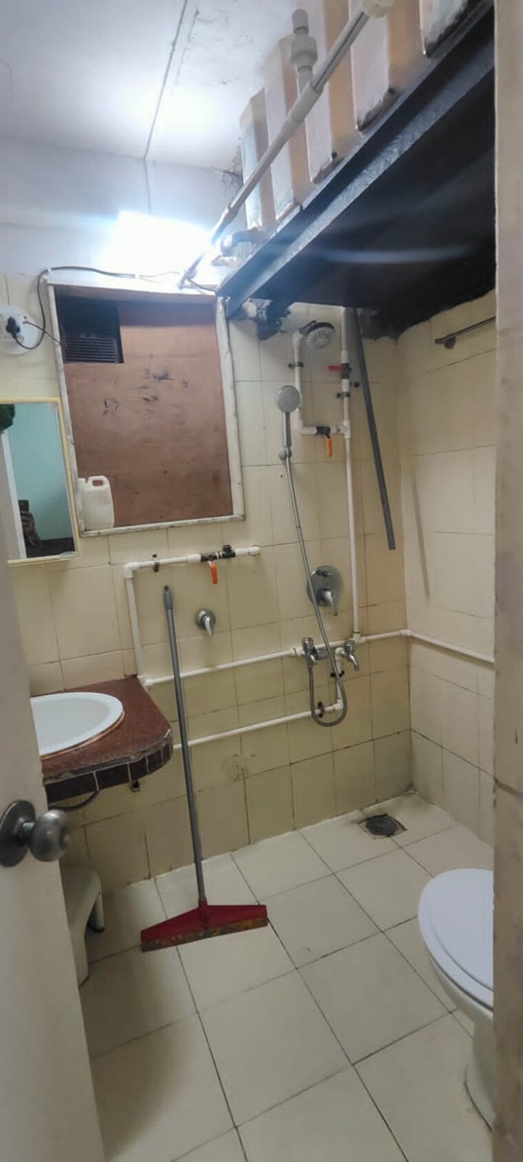 Bathroom, goregaon east 2 Bedroom 756 Sq.Ft. Apartment In Goregaon East Mumbai 9546249