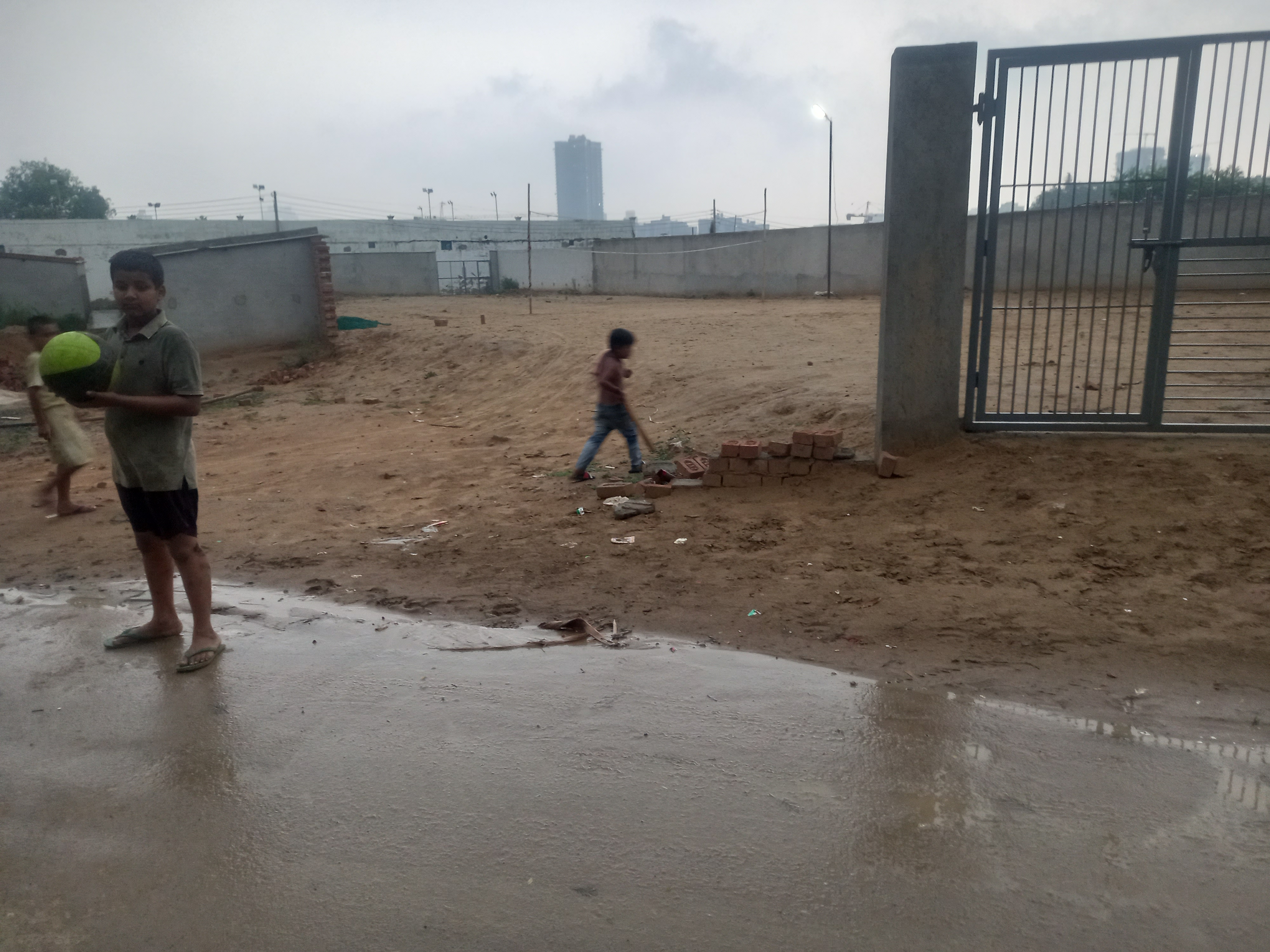 Plot For Sale in Kadarpur