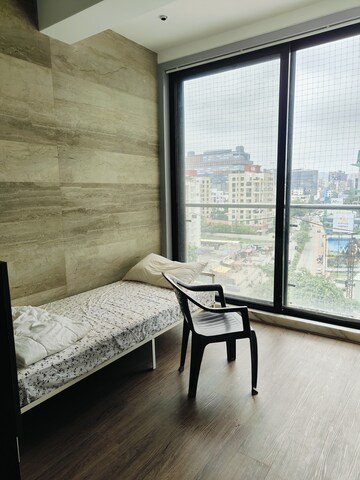 Room in 4 BHK Apartment at Skywards Riviera Valentina, Baner – for Rent