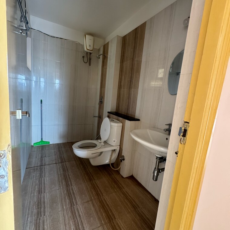 Bathroom, gollahalli 2 Bedroom 1171 Sq.Ft. Apartment In Gollahalli Bangalore 9546361