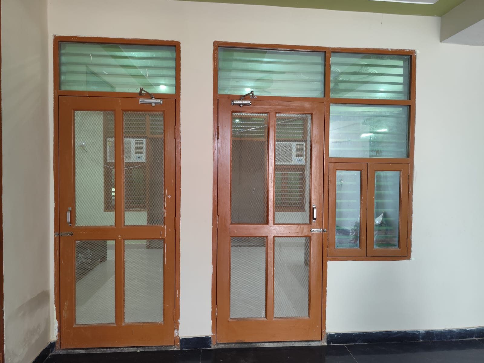 2 BHK Builder Floor For Rent in Tulip White