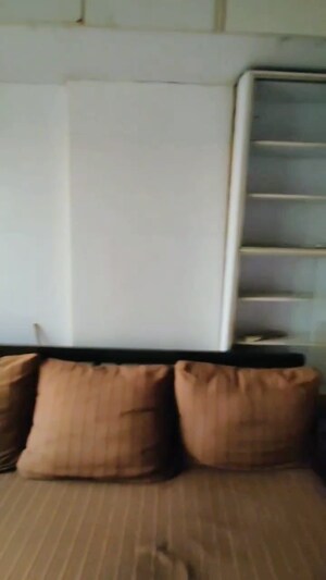 Furnished Amenities in 2 BHK Apartment at Lokhandwala Vinay Tower, Kandivali East – for Sale