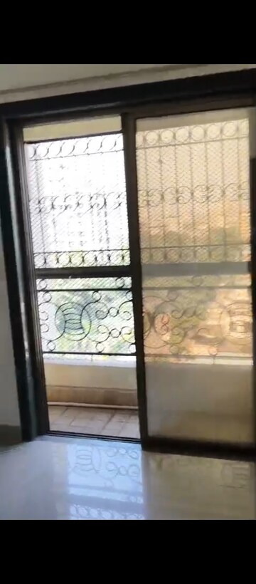 Room in 1 BHK Apartment at Regency Estate, Dombivli East – for Rent