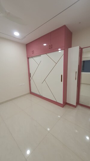 Room in 3 BHK Apartment at Pacifica Hillcrest Phase 1, Gachibowli – for Rent