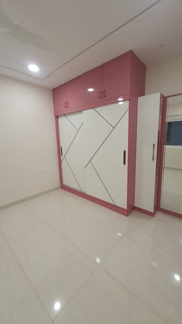 Room in 3 BHK Apartment at Pacifica Hillcrest Phase 1, Gachibowli – for Rent