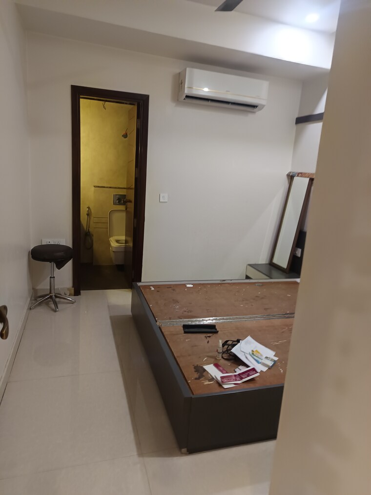 undefined, rohini 3 Bedroom 1700 Sq.Ft. Builder Floor In Rohini Delhi 9546569