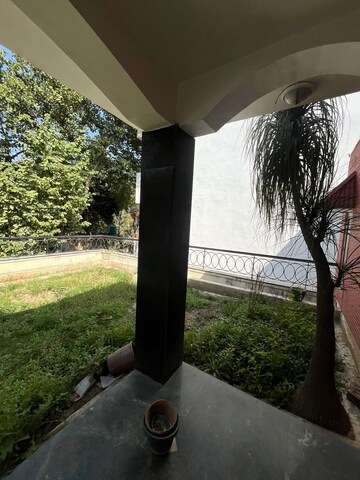 2 BHK Builder Floor – Garden View at Vasant Kunj - for Sale