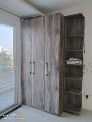 Furnished Amenities in 3 BHK Apartment at Sushant Lok 3, Sector 57 – for Rent