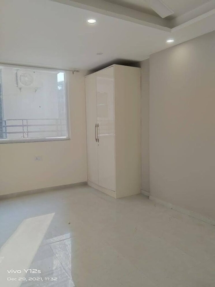 Room, sushant-lok-3 3 Bedroom 1450 Sq.Ft. Apartment In Sector 57 Gurgaon 9546638