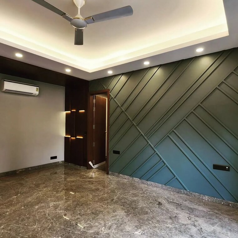 Room, worldmark-gurgaon 5 Bedroom 400 Sq.Ft. Builder Floor In Sector 65 Gurgaon 9546678