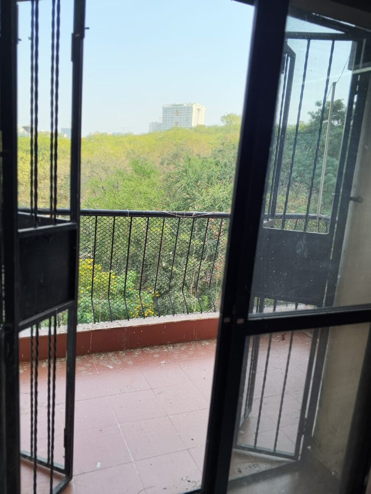 Balcony, bramha-majestic 2 Bedroom 1025 Sq.Ft. Apartment In Kondhwa Pune 9546681