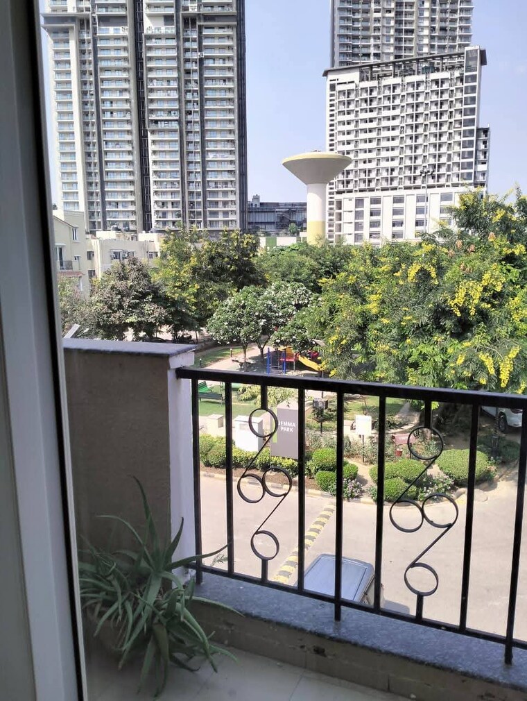 Balcony, emaar-mgf-emerald-hills 3 Bedroom 1550 Sq.Ft. Apartment In Sector 65 Gurgaon 9546703