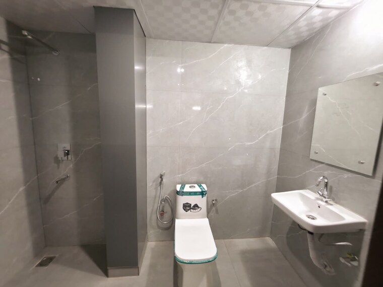 Bathroom, sector 52 1 Bedroom 500 Sq.Ft. Builder Floor In Sector 52 Gurgaon 9546684